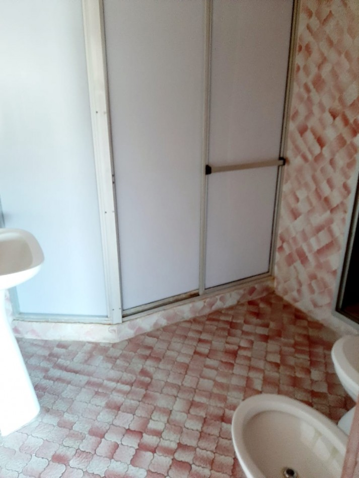 Departamento de 3 ambientes, en 2do. Piso