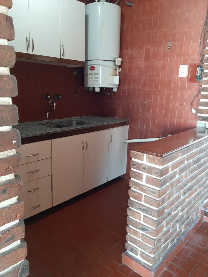 Departamento de 3 ambientes, en 2do. Piso